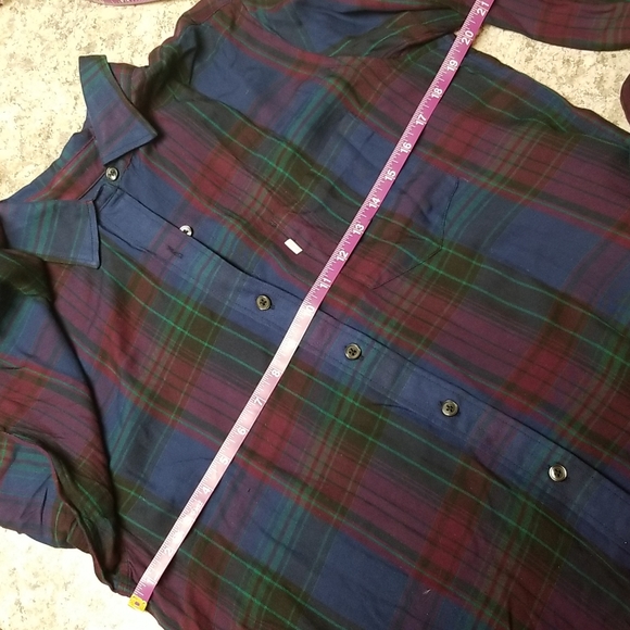 Levi full button - Picture 4 of 5